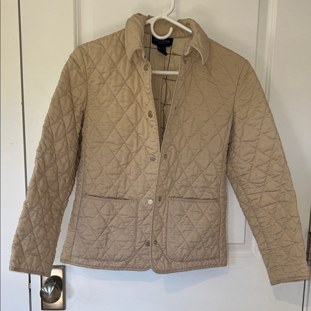 Ann Taylor Vintage Beige Quilted Barn Jacket